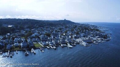 330 Shore Dr-Unit -F-10 in Highlands, NJ - Foto de edificio - Building Photo