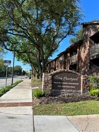 3130 Walnut Bend Ln photo'