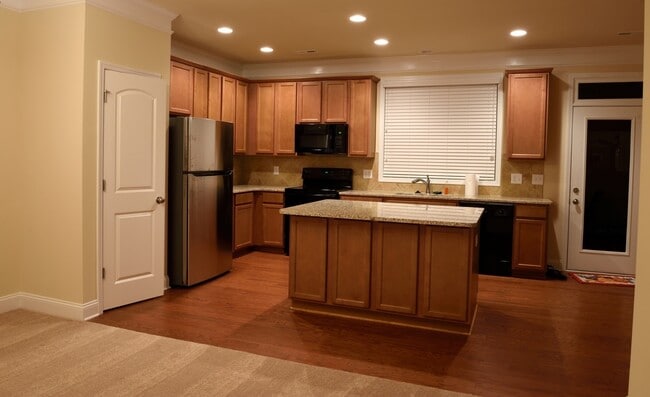 237 E Waterlynn Rd, Unit C in Mooresville, NC - Foto de edificio - Building Photo