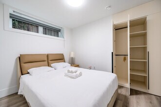 3586 W 42nd Ave in Vancouver, BC - Building Photo - Building Photo