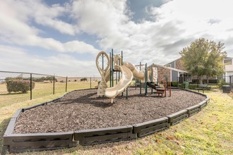 Running Brook Apartments in Arlington, TX - Building Photo - Building Photo