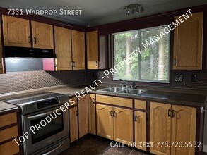 7331 Wardrop St in Mission, BC - Building Photo - Building Photo