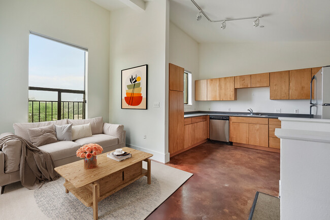 911 Keith Ln, Unit 15 in Austin, TX - Foto de edificio - Building Photo