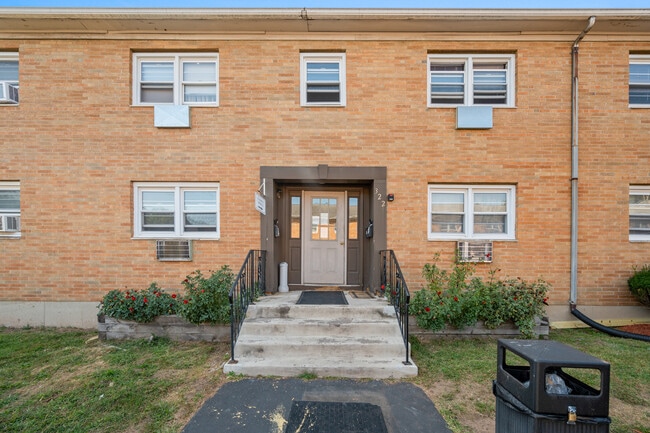 34 Deerfield Ct, Unit D