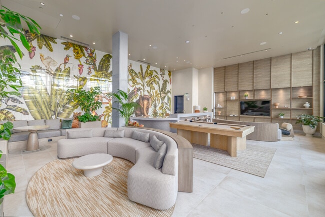 Rowyn in San Diego, CA - Foto de edificio - Lobby