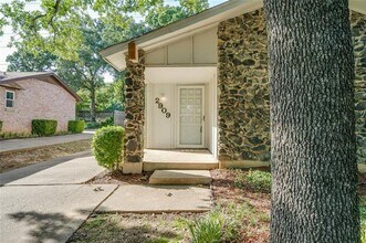 2909 White Oak Ln in Bedford, TX - Building Photo - Building Photo