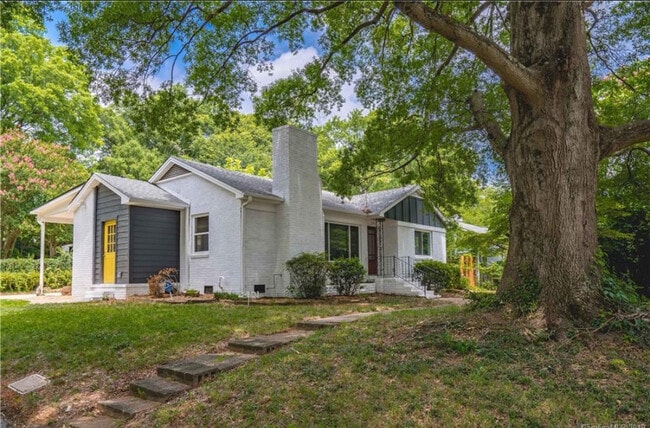 property at 2401 Shamrock Dr