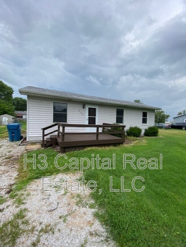 property at 908 Southard Pl