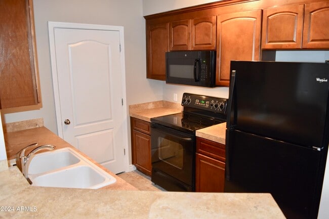 property at 1701 E Colter St