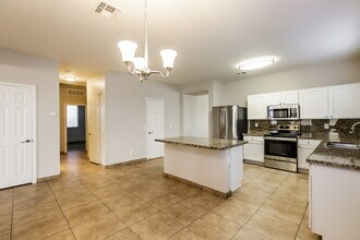 3014 W Donner Dr in Phoenix, AZ - Building Photo - Building Photo