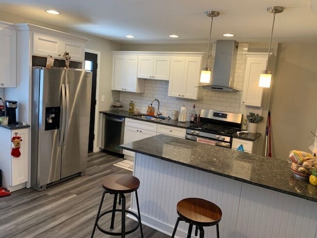 525 N Mathilda St in Pittsburgh, PA - Building Photo - Building Photo