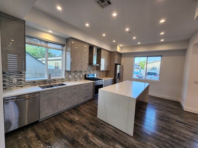 1211 N Mariposa Ave, Unit 3, Unit 3