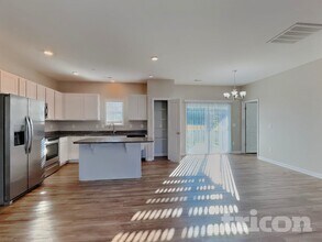 185 Southern Pl in Lillington, NC - Building Photo - Building Photo