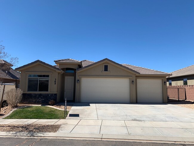 365 N 815 W in Hurricane, UT - Building Photo - Building Photo