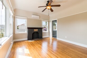 3814 Centre St in San Diego, CA - Foto de edificio - Building Photo