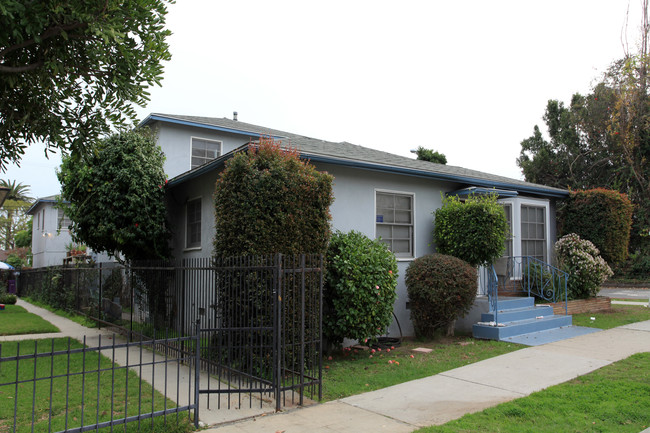 802 Raymond Ave in Long Beach, CA - Building Photo - Building Photo