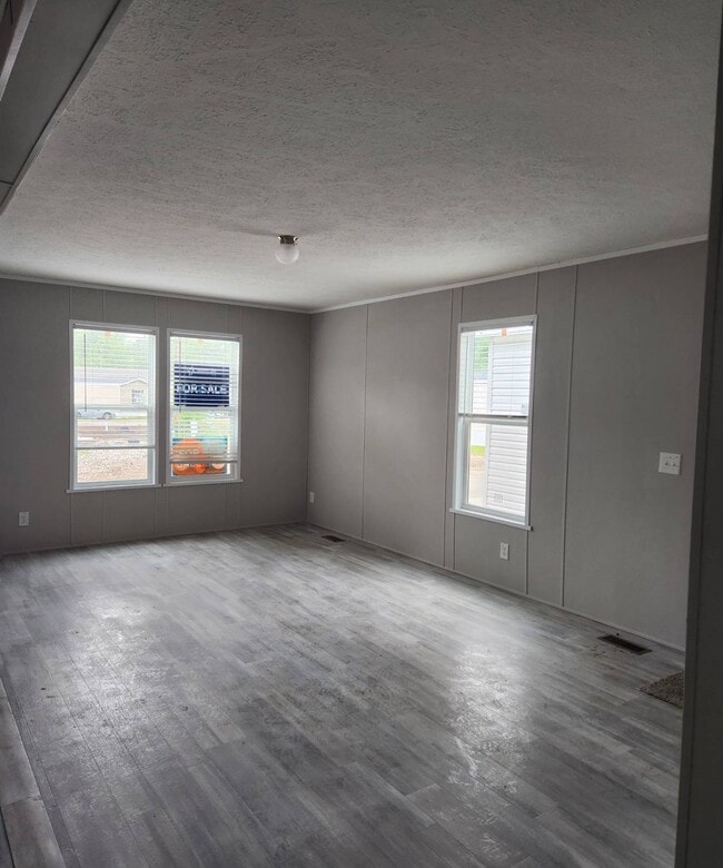 37 Landrey Dr in Vincennes, IN - Building Photo - Building Photo
