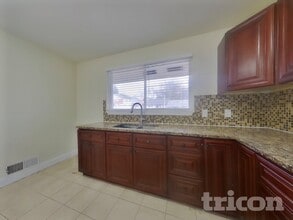 3105 Bellbrook Ct in Temple Hills, MD - Building Photo - Building Photo