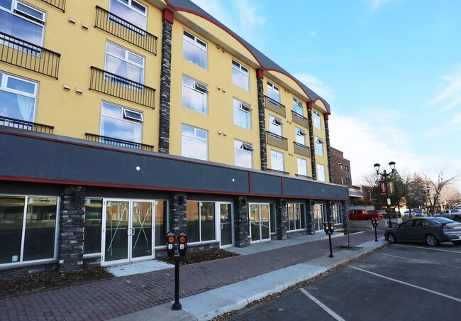 4707 50 St in Red Deer, AB - Building Photo - Building Photo