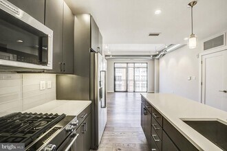 301 H St NE in Washington, DC - Building Photo - Building Photo