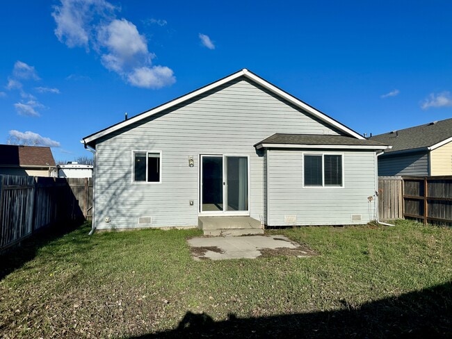 10113 W Barberry Ave in Cheney, WA - Building Photo - Building Photo