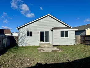 10113 W Barberry Ave in Cheney, WA - Building Photo - Building Photo