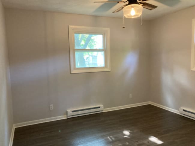 391 Lynn Dr in Manteno, IL - Foto de edificio - Building Photo