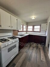 2304 Elm St in Higginsville, MO - Building Photo - Building Photo