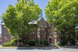 Haverford Gables in Haverford, PA - Building Photo - Building Photo