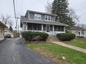 249 E Park Blvd, Unit 1 in Villa Park, IL - Building Photo