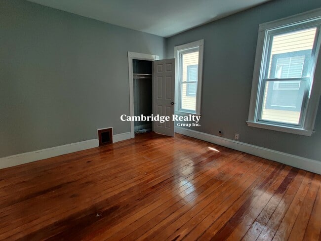 20 Madison St, Unit 2