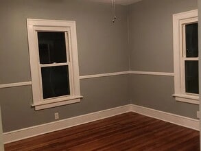 103 Gridley St, Unit 2nd Floor in Bristol, CT - Foto de edificio - Building Photo