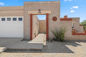 8326 E Calexico St in Tucson, AZ - Building Photo - Building Photo