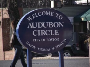 879 Beacon St in Boston, MA - Foto de edificio - Building Photo
