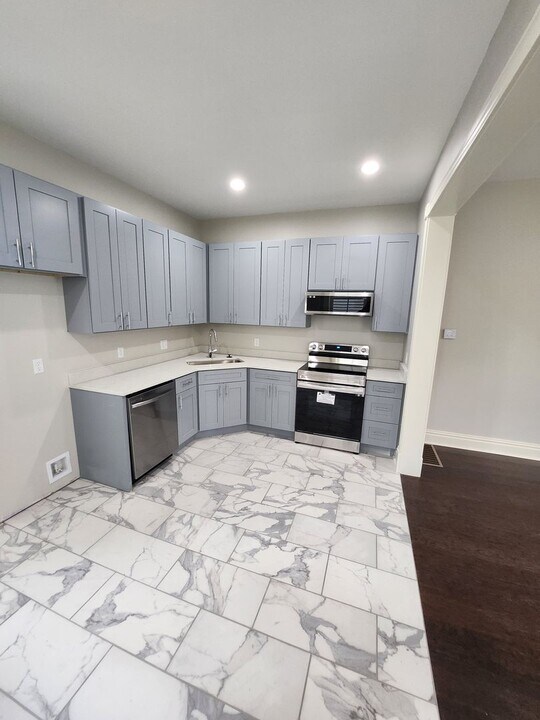 4240 Norfolk Ave in St. Louis, MO - Building Photo