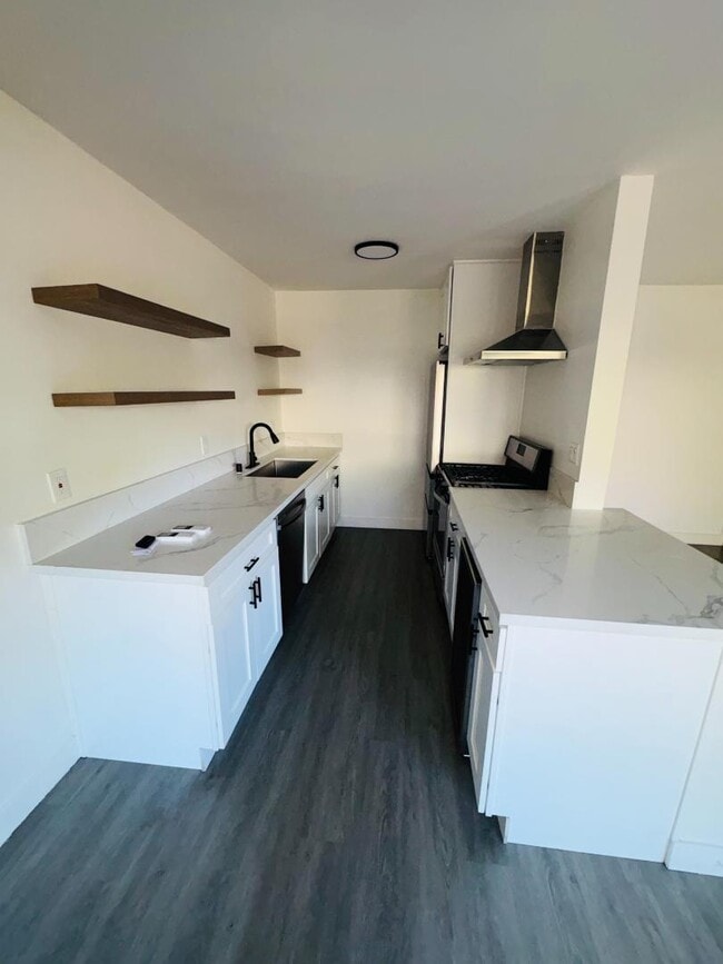 property at 160 N Holliston Ave