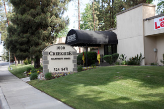 Creekside Apartment Homes in Bakersfield, CA - Building Photo - Building Photo