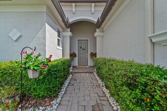 7294 NW Farnsworth Cir in Port St. Lucie, FL - Building Photo - Building Photo