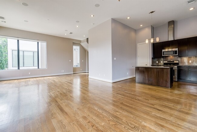 1608 W Webster St in Houston, TX - Building Photo - Building Photo