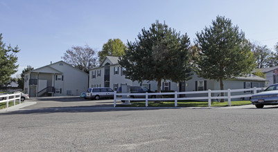 Marble Front Apartments in Caldwell, ID - Building Photo - Building Photo