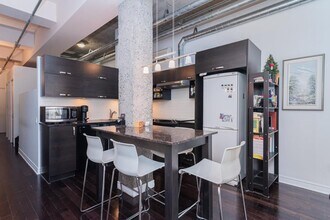 1200 Saint-Alexandre in Montréal, QC - Building Photo - Building Photo