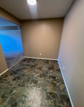 7110 Van Dorn St-Unit -80 in Lincoln, NE - Foto de edificio - Building Photo