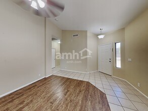 8746 W Cherry Hills Dr in Peoria, AZ - Building Photo - Building Photo