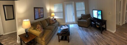 1445 Broadcloth St in Fort Mill, SC - Foto de edificio - Building Photo