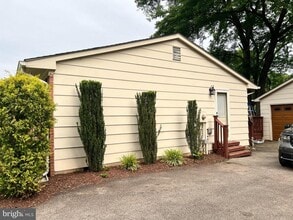4511 Eastlawn Ave in Woodbridge, VA - Building Photo - Building Photo