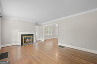 272 Eureka Dr NE in Atlanta, GA - Building Photo - Building Photo