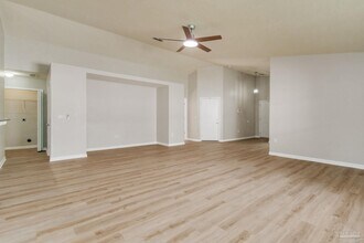 7933 Nalo Creek Loop in Pensacola, FL - Building Photo - Building Photo
