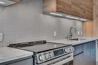 Citrus Commons in Sherman Oaks, CA - Building Photo - Building Photo