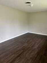 5 Windy Oaks Ct in Little Rock, AR - Building Photo - Building Photo