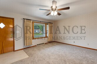 814 Prairie Park Rd in Wichita, KS - Building Photo - Building Photo